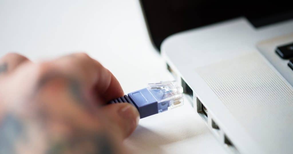 laptop cybersecurity av